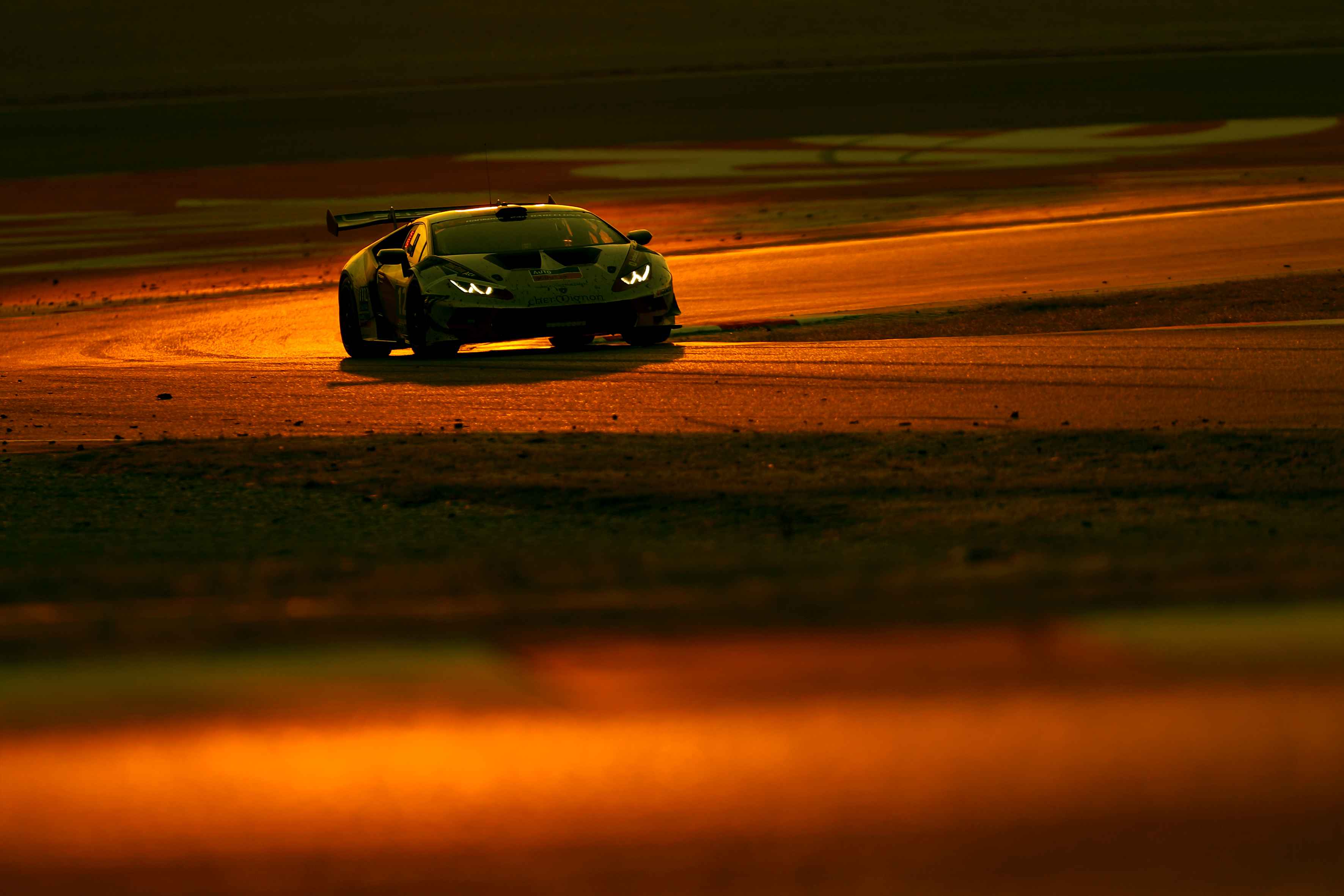 Leipert-Motorsport_24h-Barcelona-2016---12_PFDX9421.jpg